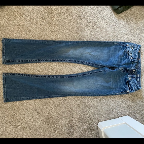 Miss Me, Signature Boot Jeans - Picture 6 of 6